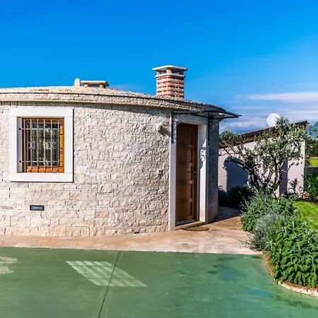 Leda Villa *